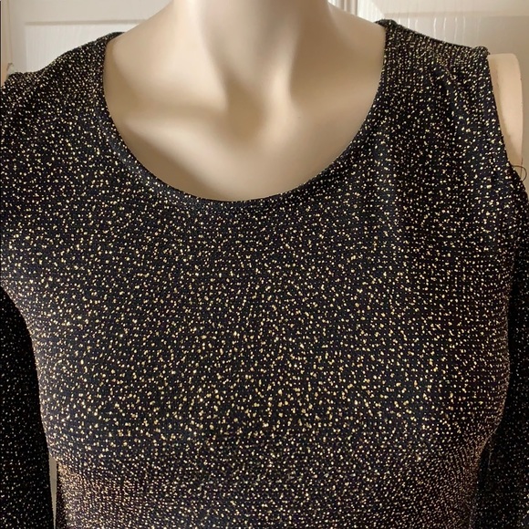 Open Shoulder Sparkly Dress - Picture 3 of 4